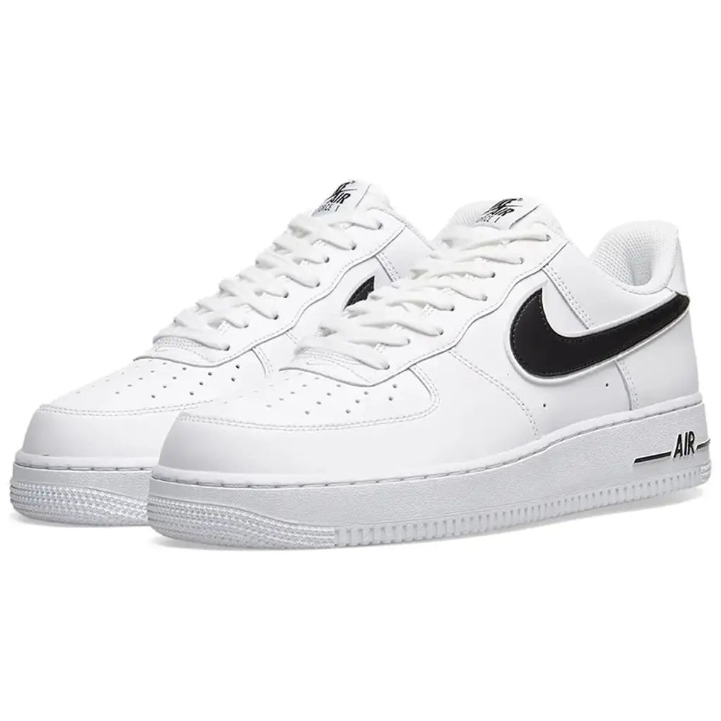 Nike Air Force 1 Low ‘07 – Black Swoosh