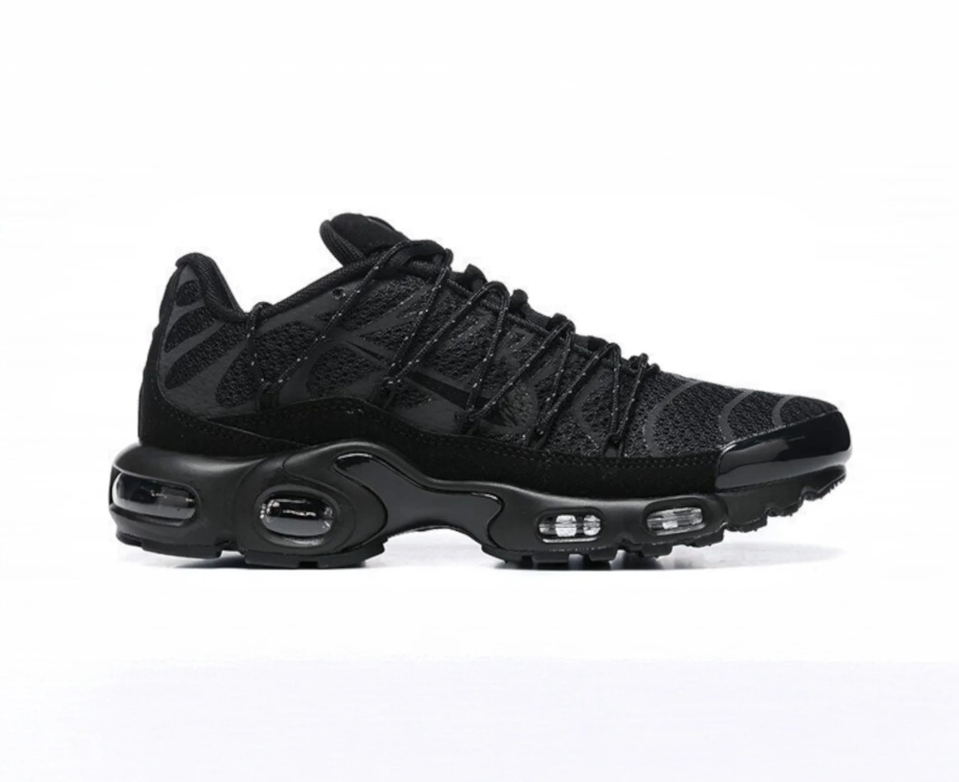 Nike Air Max Plus TN – Triple Black Shadow Edition