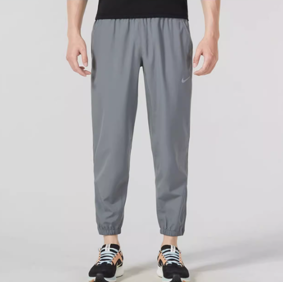Nike Lightweight Training Joggers – Cool Grey