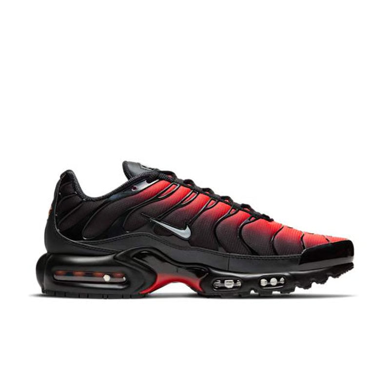 Nike Air Max Plus TN “Deadpool”